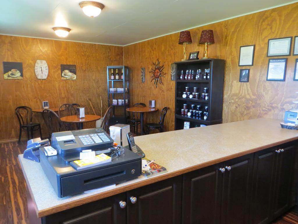 Orchard View Bed And Breakfast Moose Jaw Exterior foto